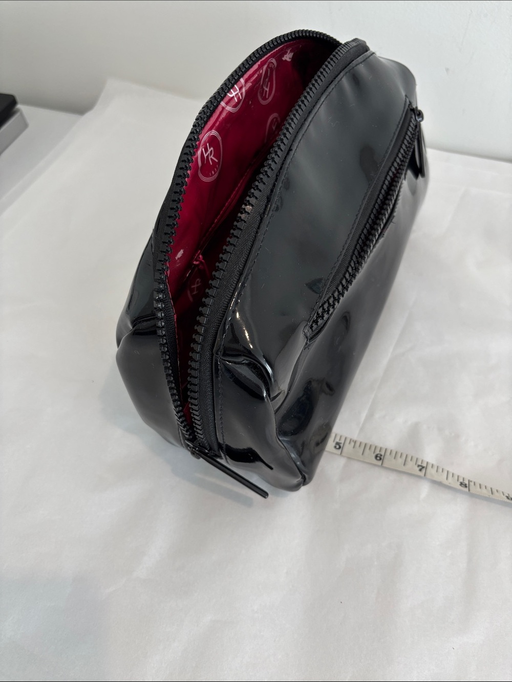 HOLT RENFREW Black Patent Travel toiletry bag make up case cosmetic bag lined - Picture 17 of 17